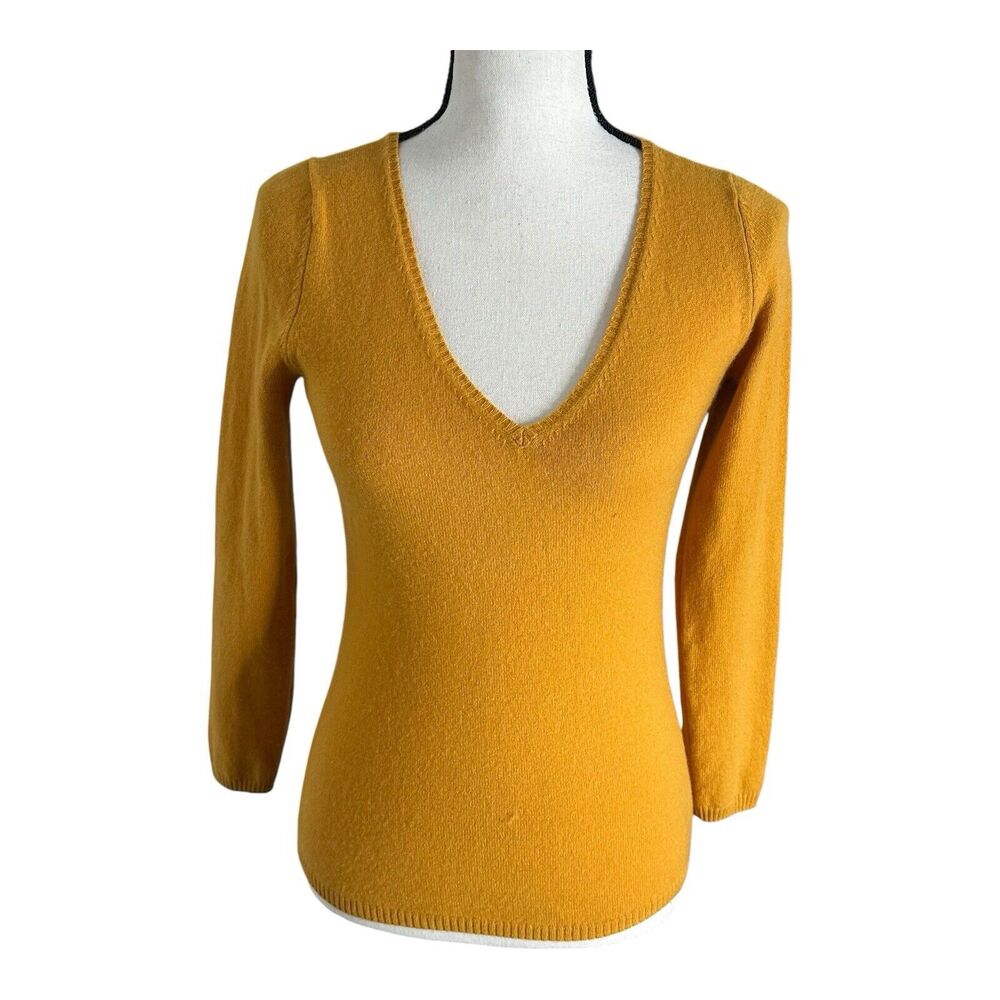 La Marucca Womens Cashmere Knit Buttons Soft Sweater Mustard Sz  40 M Italy Made
